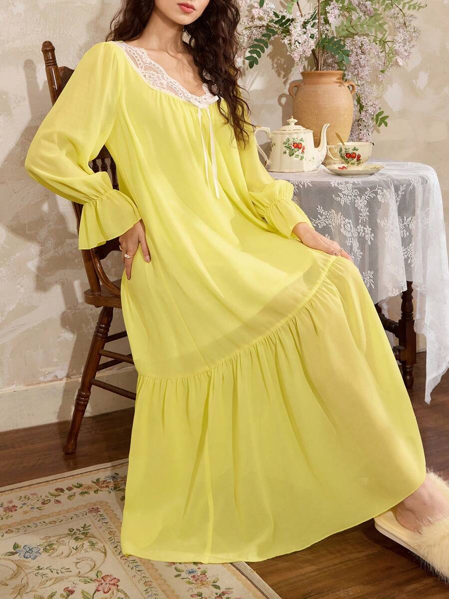 Romantic French elegant lace stitching bow decoration bell sleeves ruffled loose women's nightgown, suitable for Valentine's Day Romantic French elegant lace stitching bow decoration bell sleeves ruffled loose women's nightgown, suitable for Valentine's Day